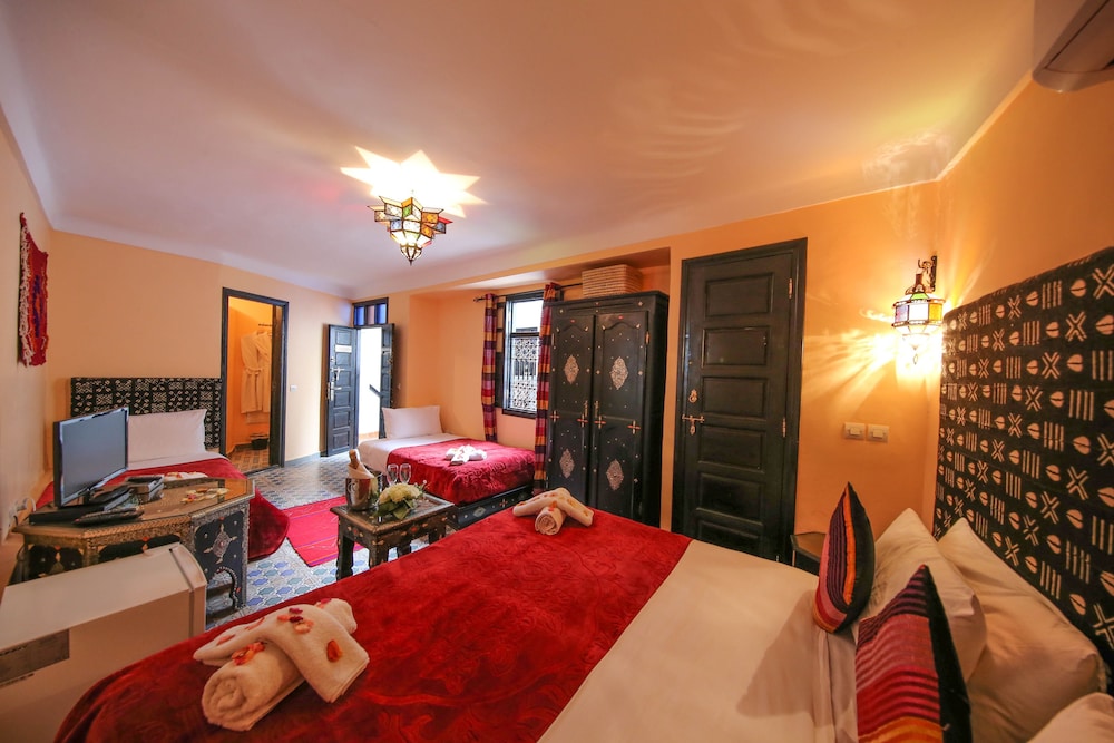 RIAD AFRICA 42/80