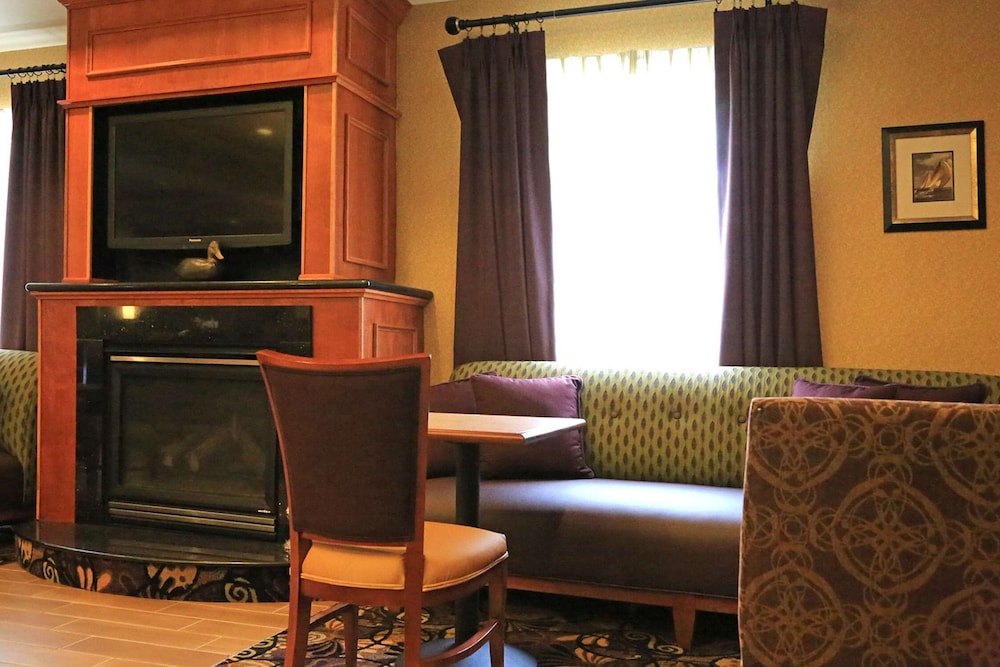Hampton Inn Easton 42/62