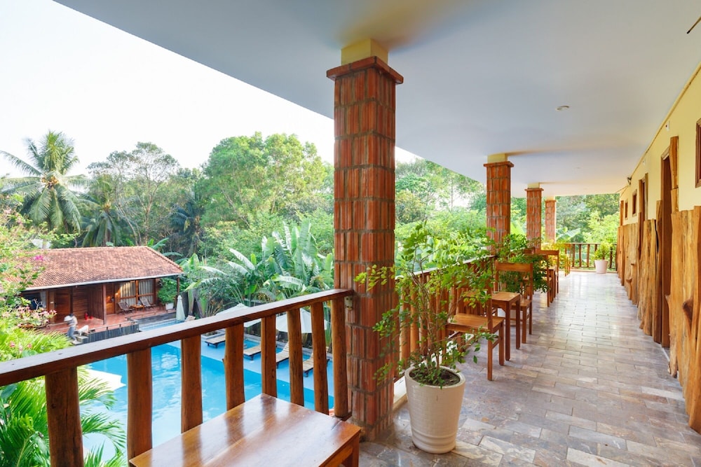Bauhinia Resort 43/50