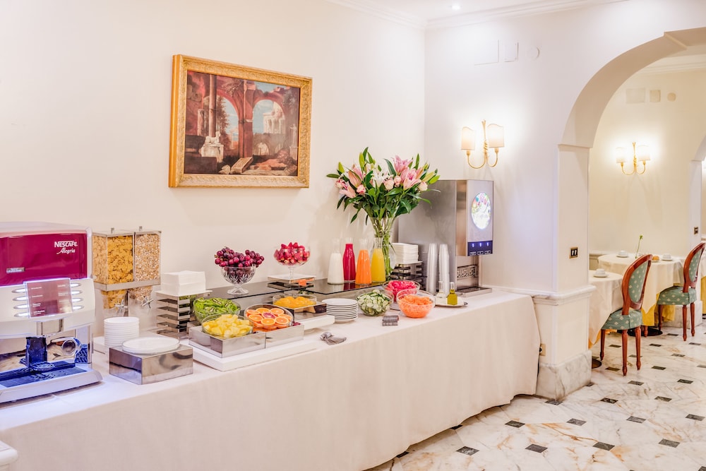 Raeli Hotel Archimede 32/44