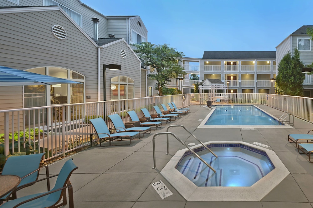 Residence Inn Boston Tewksbury Andover 3/22