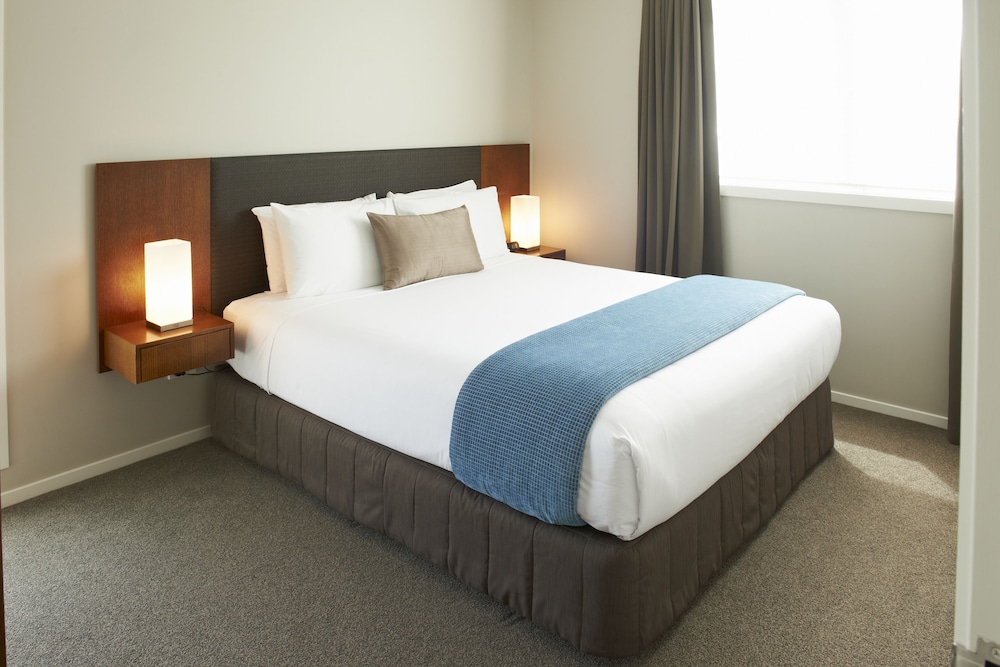 Argent Motor Lodge 7/32