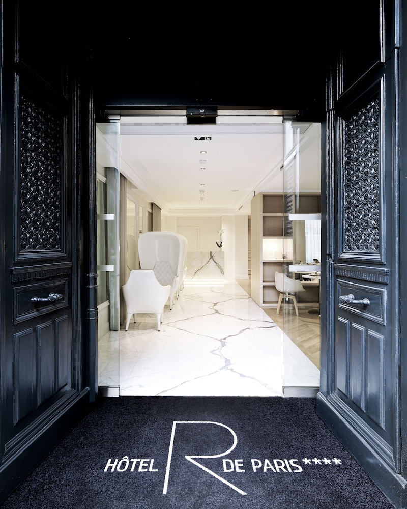 Hotel R de Paris 4/64