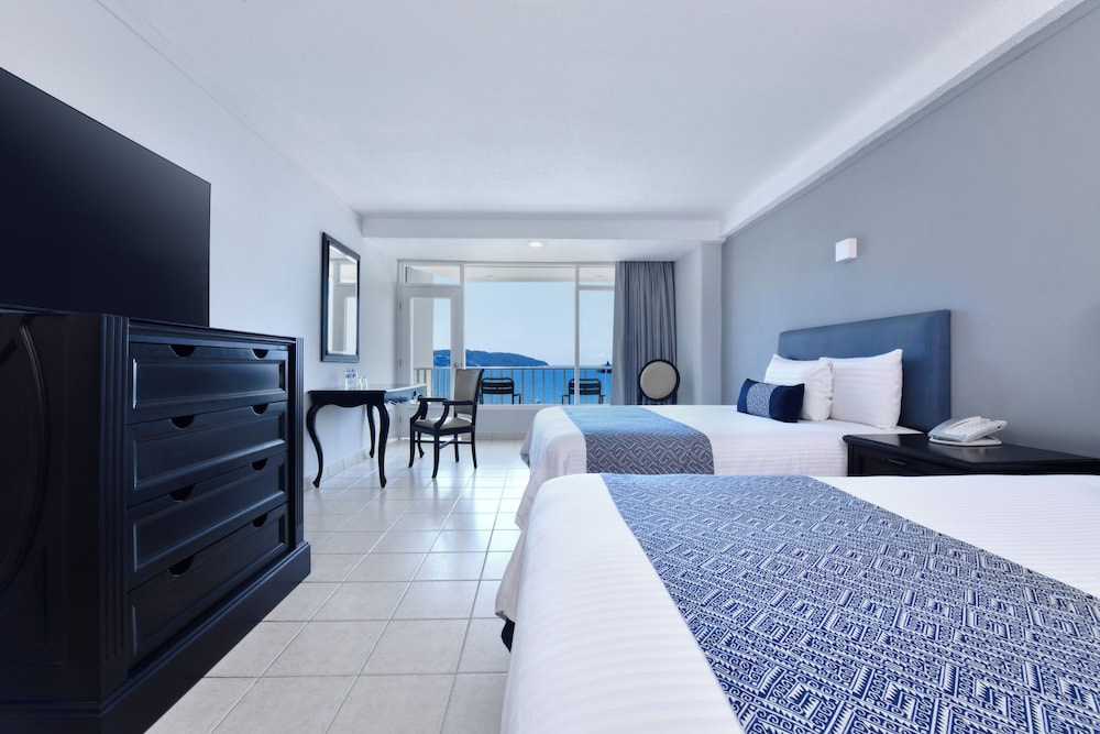 STANDARD, OCEAN VIEW