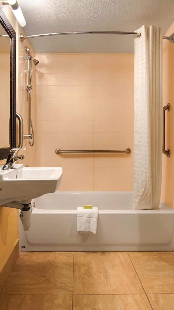 Best Western Ft. Lauderdale I-95 Inn 15/36