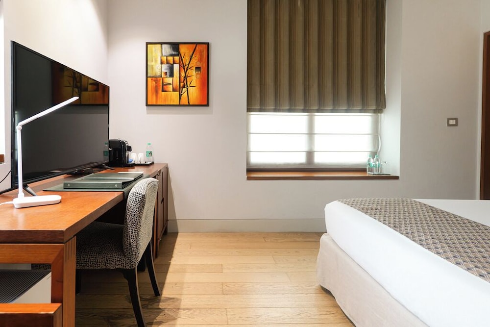 The Manor New Delhi 63/74