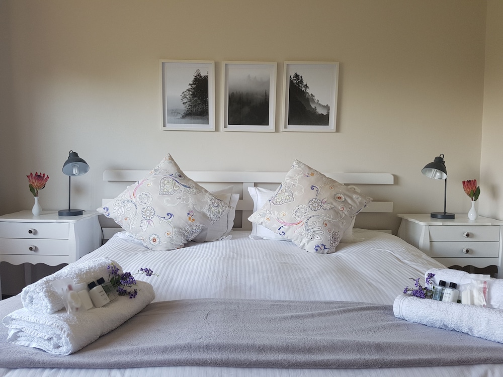 Valley Heights Guest House B&B 9/29