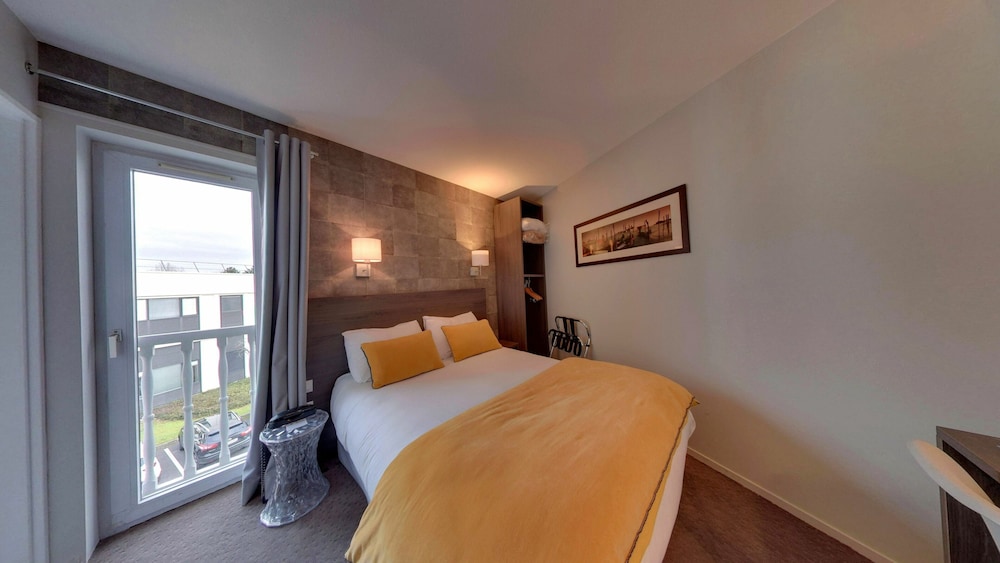 Hotel Acadie les Ulis 9/26