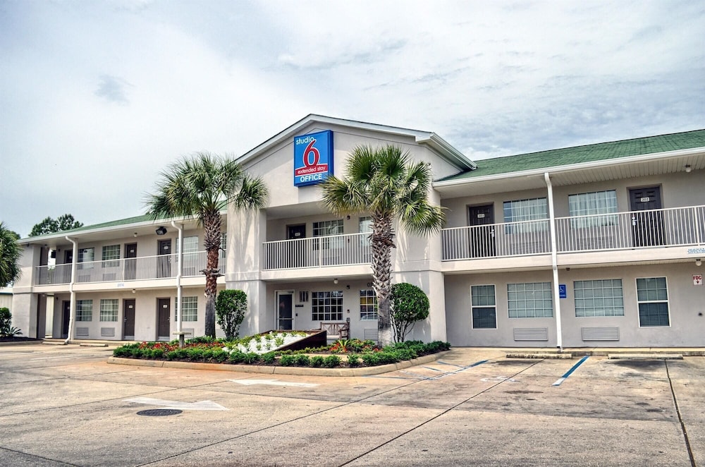 Studio 6 Extended Stay - Pascagoula, MS 10/42