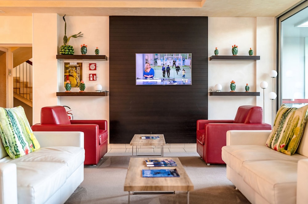 Domino Suite Hotel 28/50