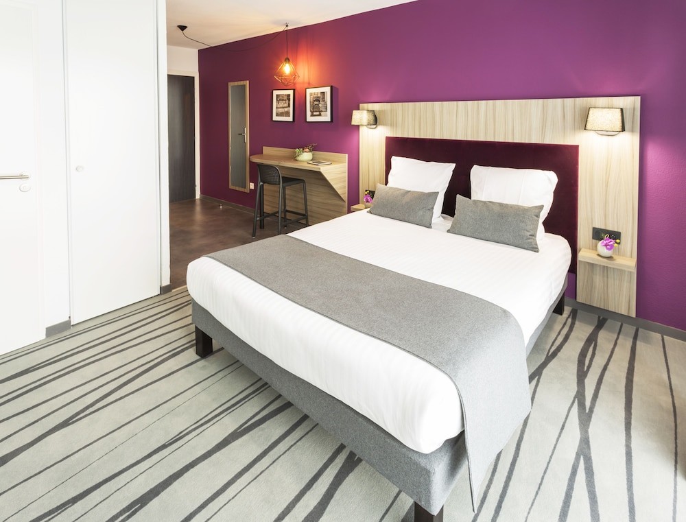 Room at Nemea Stadium Bordeaux Merignac, MERIGNAC