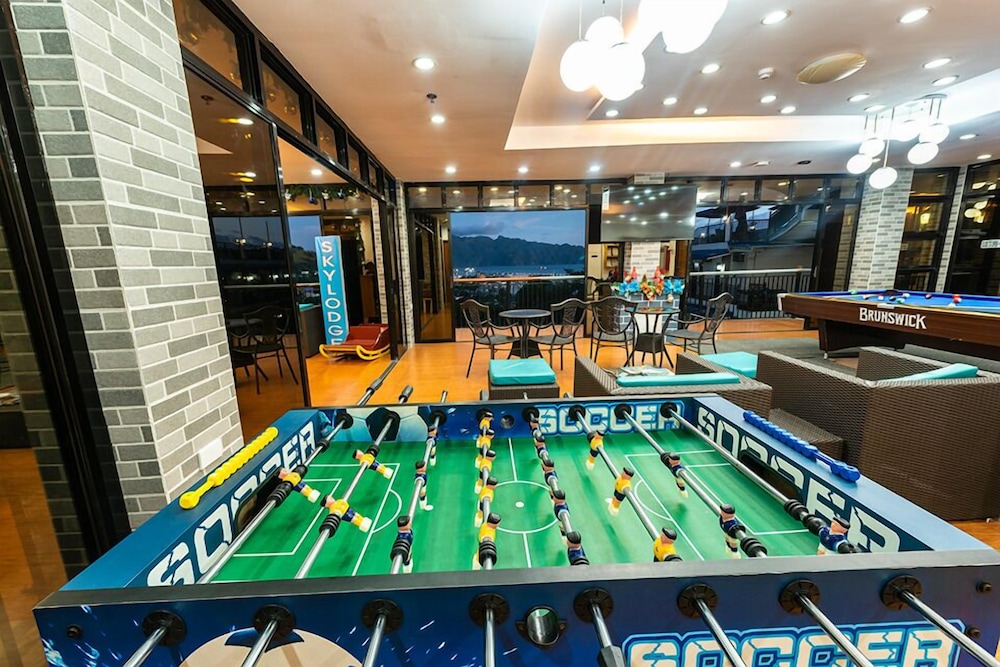 Skylodge Resort 30/50