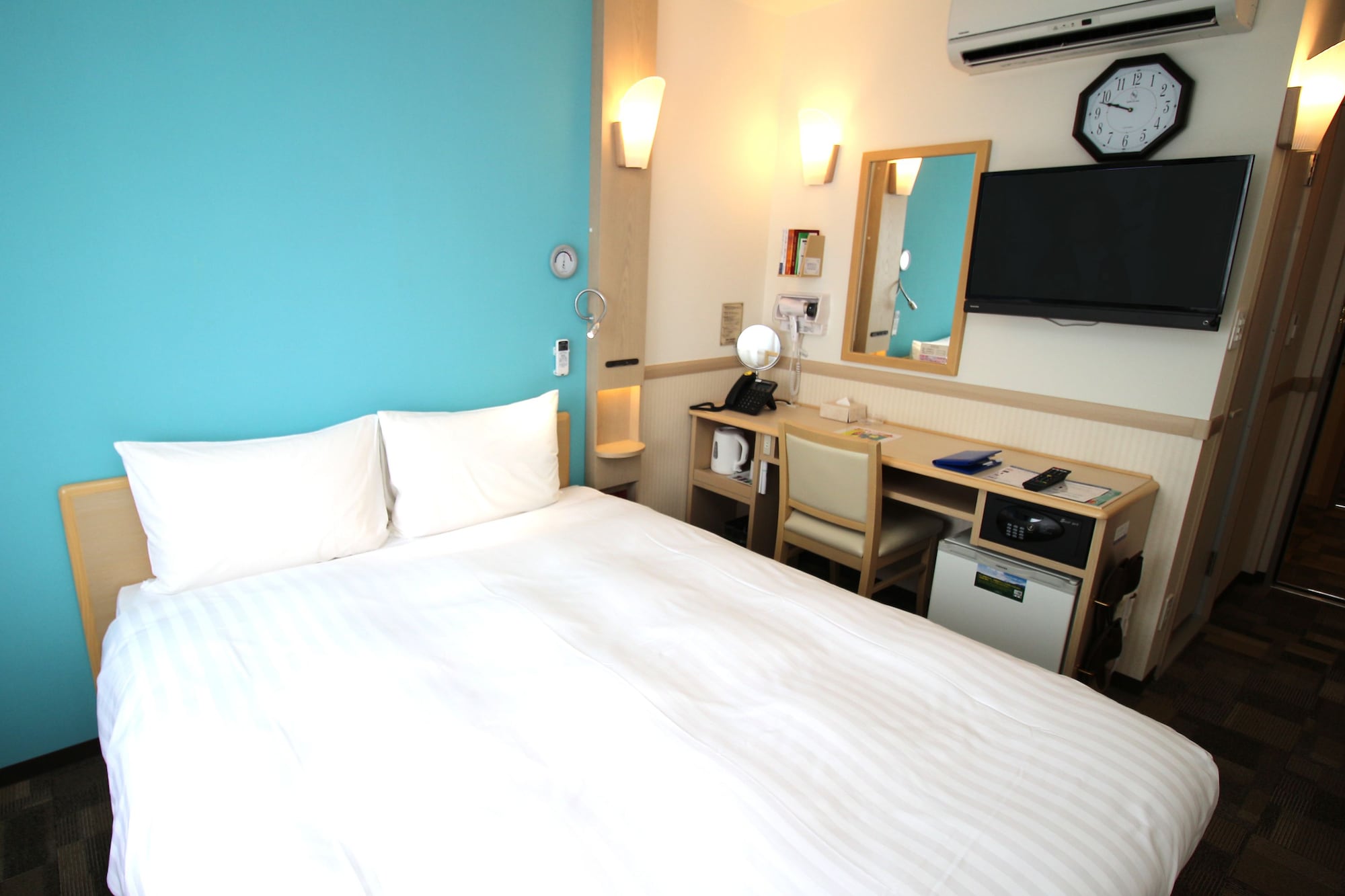 Room, Queen Bed