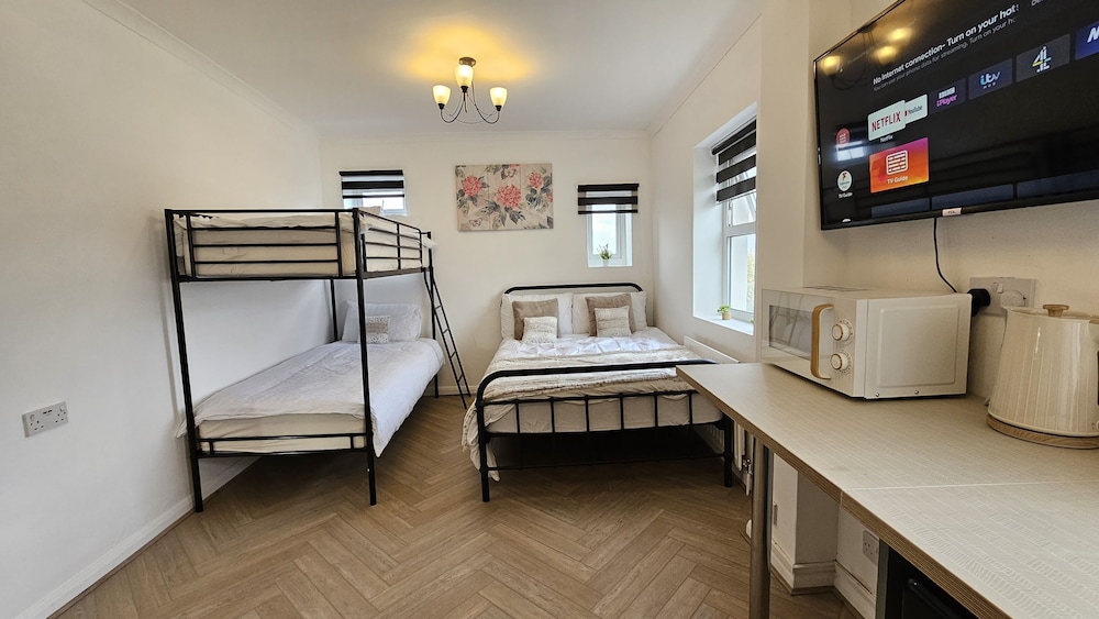OYO Bros Inn Hotel 32/50