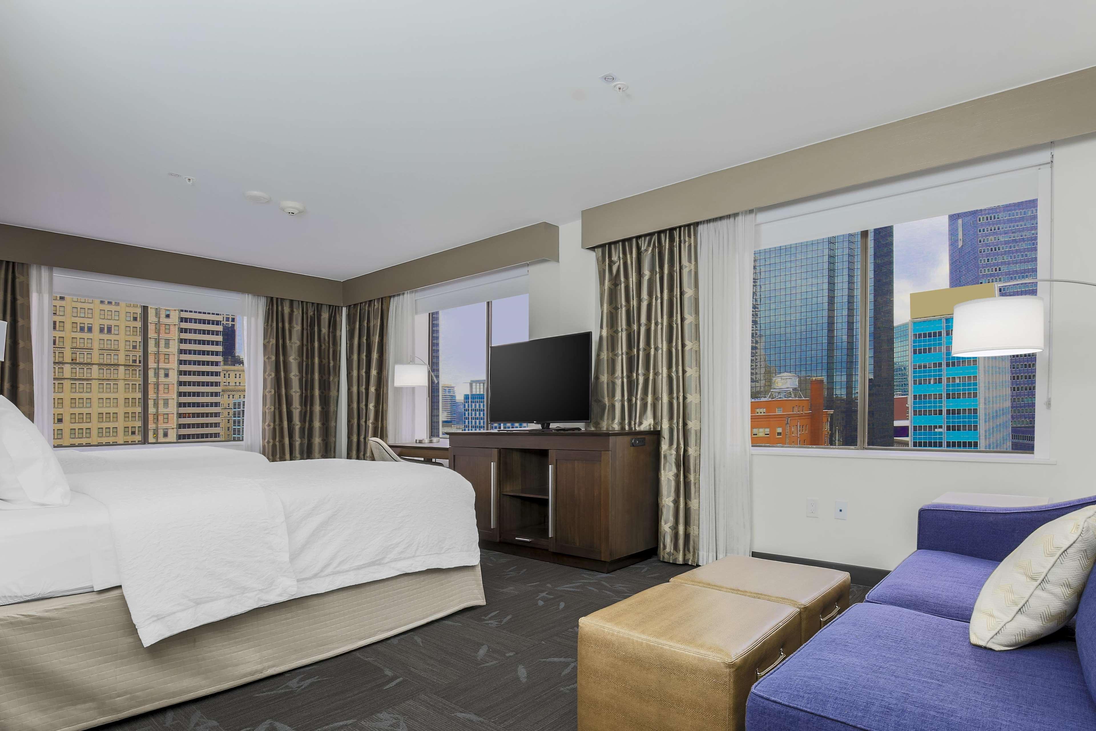 PREMIUM, STUDIO, 2 QUEEN BEDS