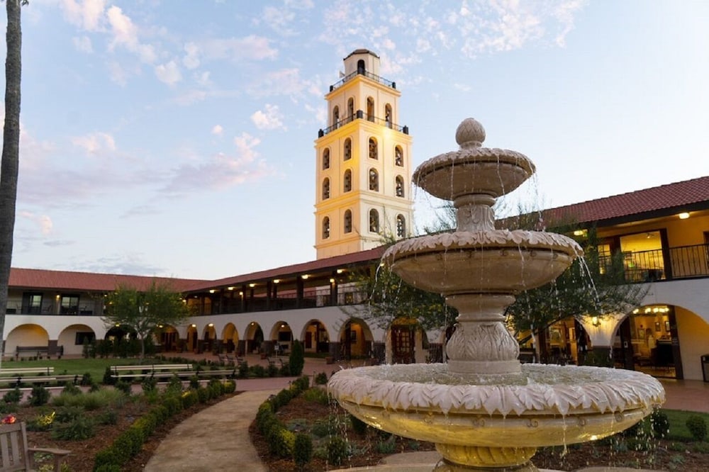 HOTEL MISSION DE ORO 4/64
