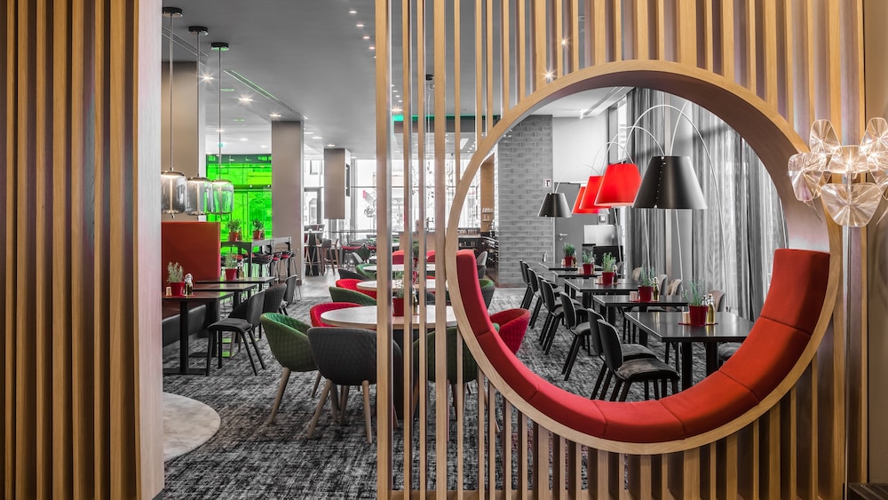Holiday Inn Munich - Westpark 44/83