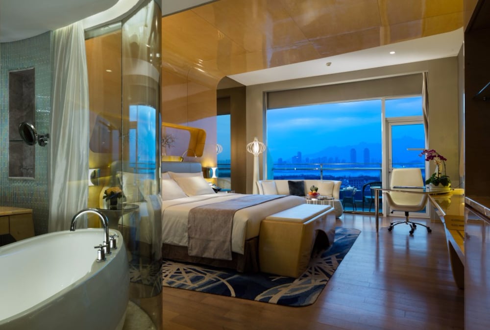 Deluxe, Executive, King Bed, Bay View
