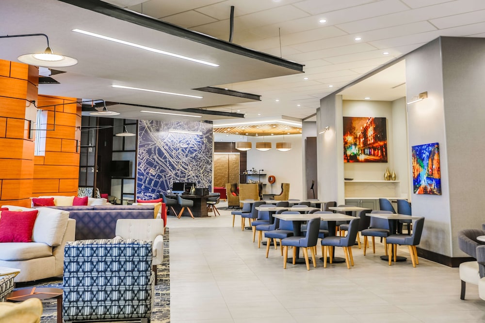 Hyatt Place Greenville/Downtown 43/64