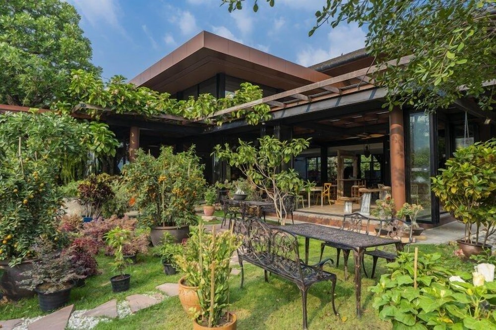 Rain Tree Residence 73/78