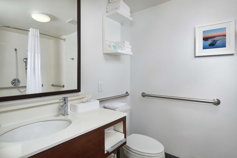 Hampton Inn Beaumont 12/41