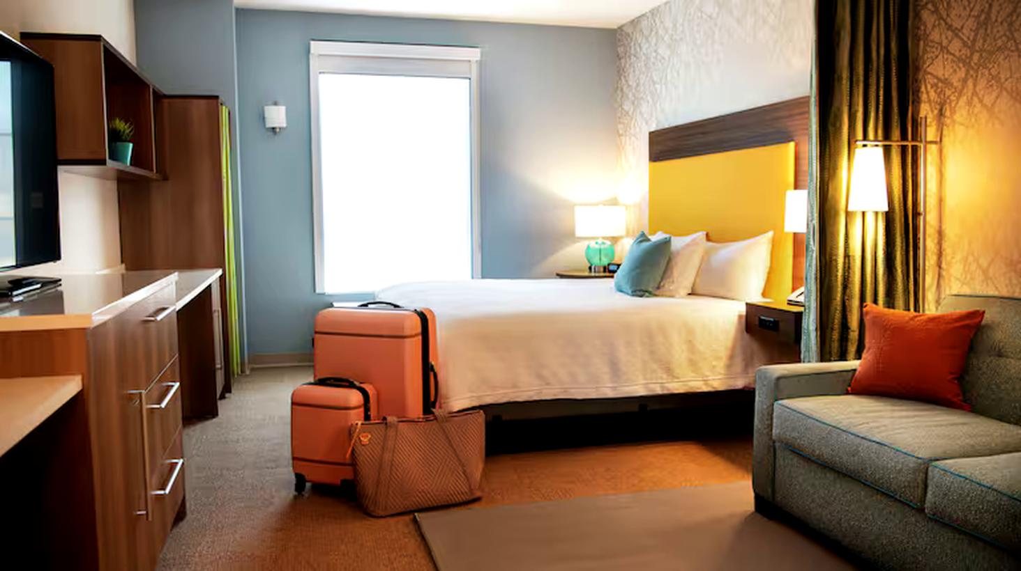 STUDIO, SUITE, KING BED, ACCESSIBLE