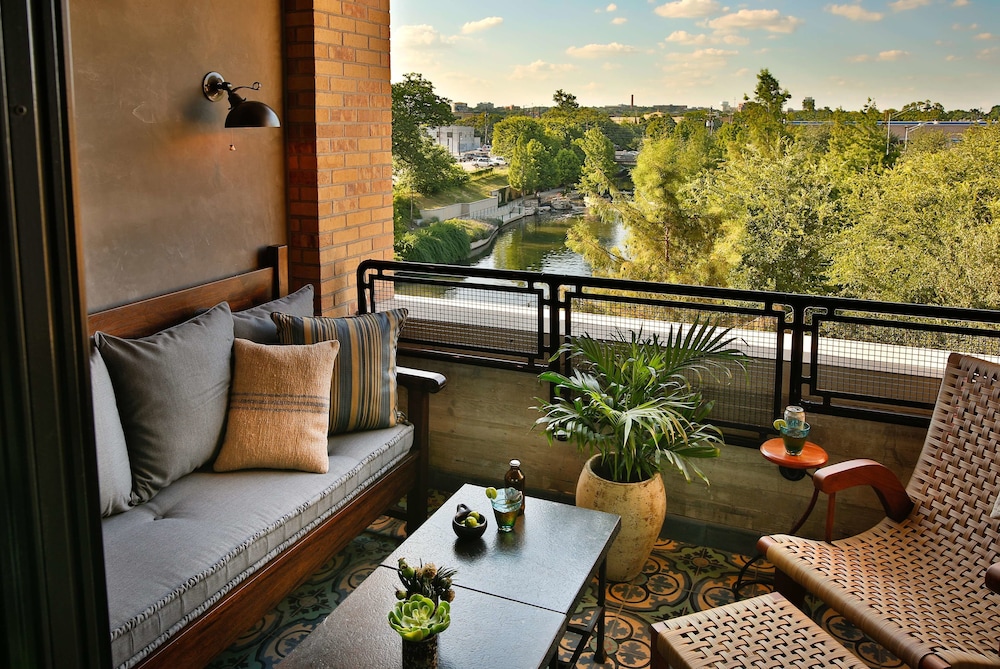 Hotel Emma 23/29
