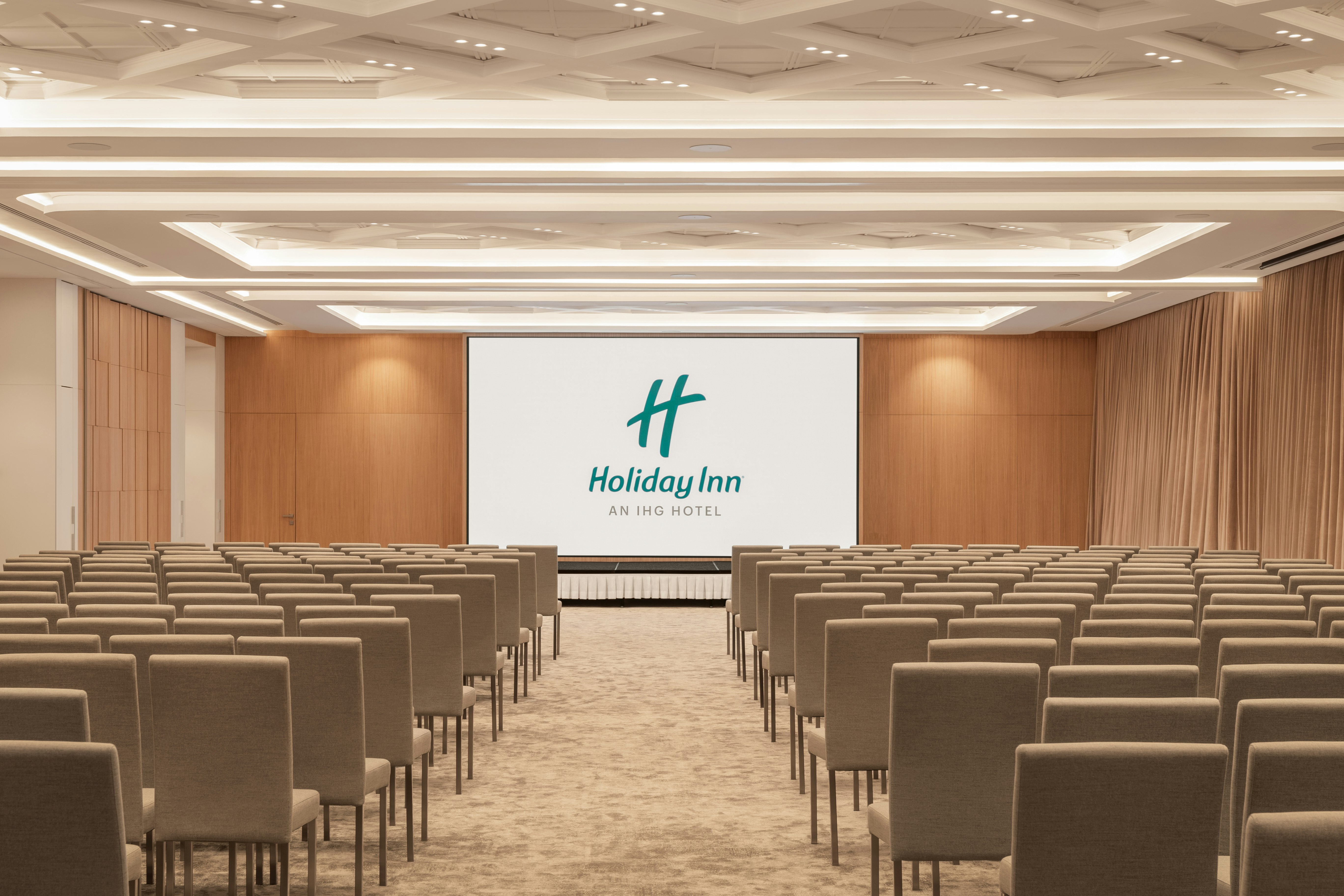 Holiday Inn Almaty 76/81