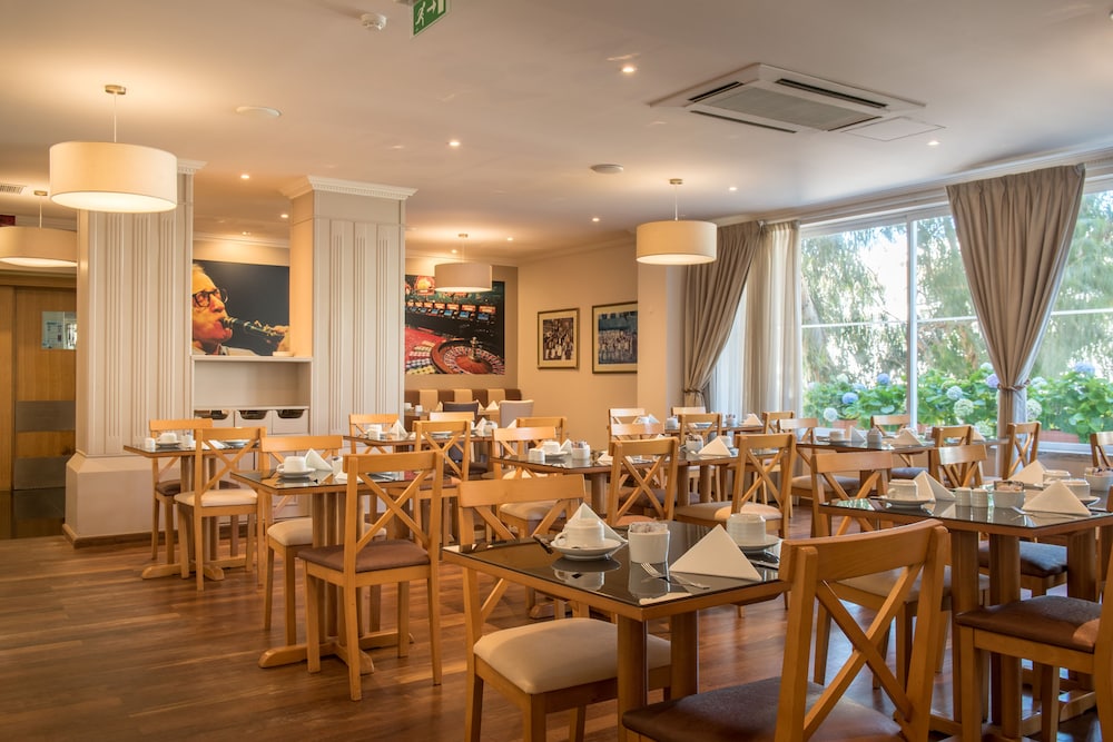Vila Gale Estoril 38/50