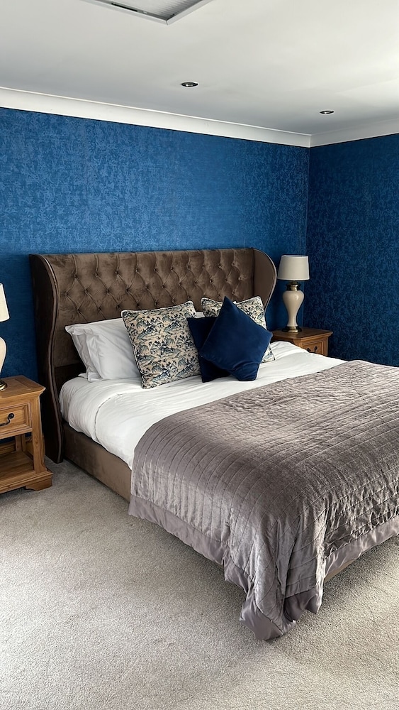 Derby Manor 17/50