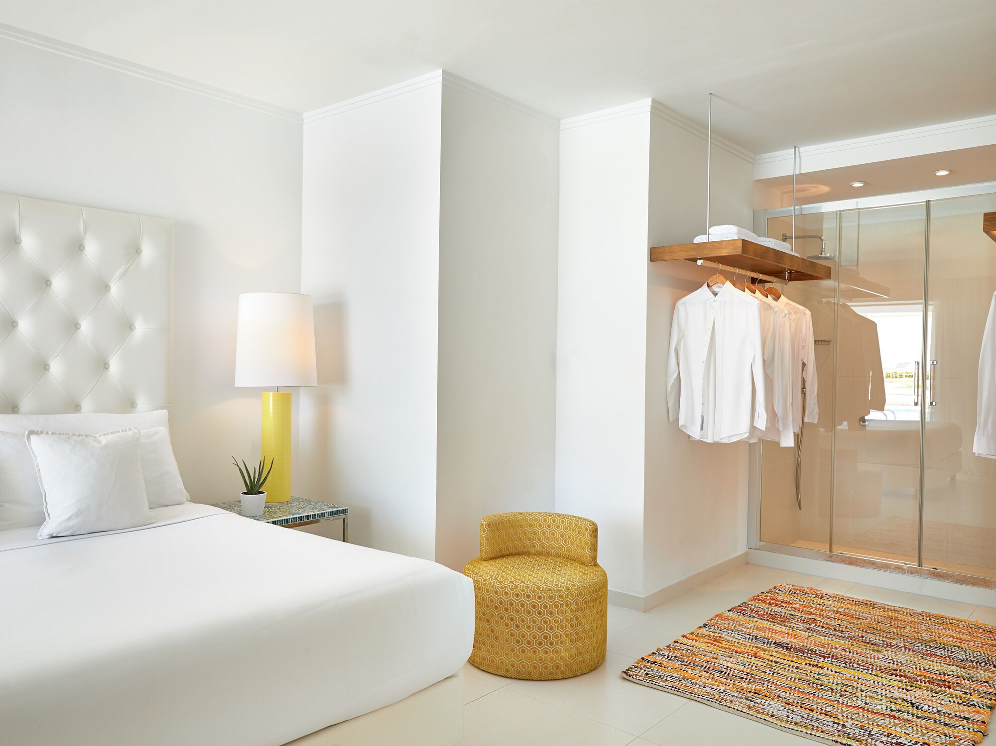 White, Family, King and Twin Beds, Sea View، Grecotel LUXME White 4/10