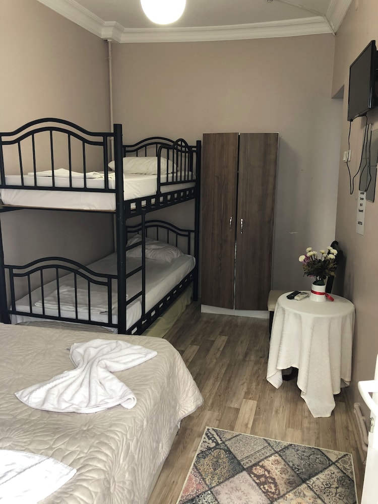 Avrasya Hostel 12/50