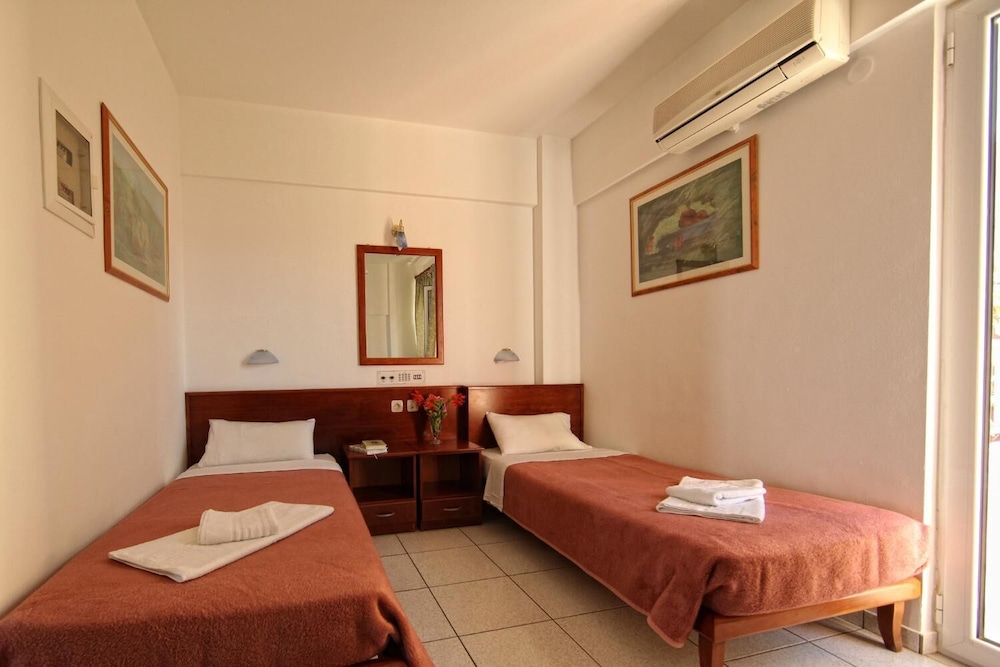 Hotel Dharam Villa 6/15