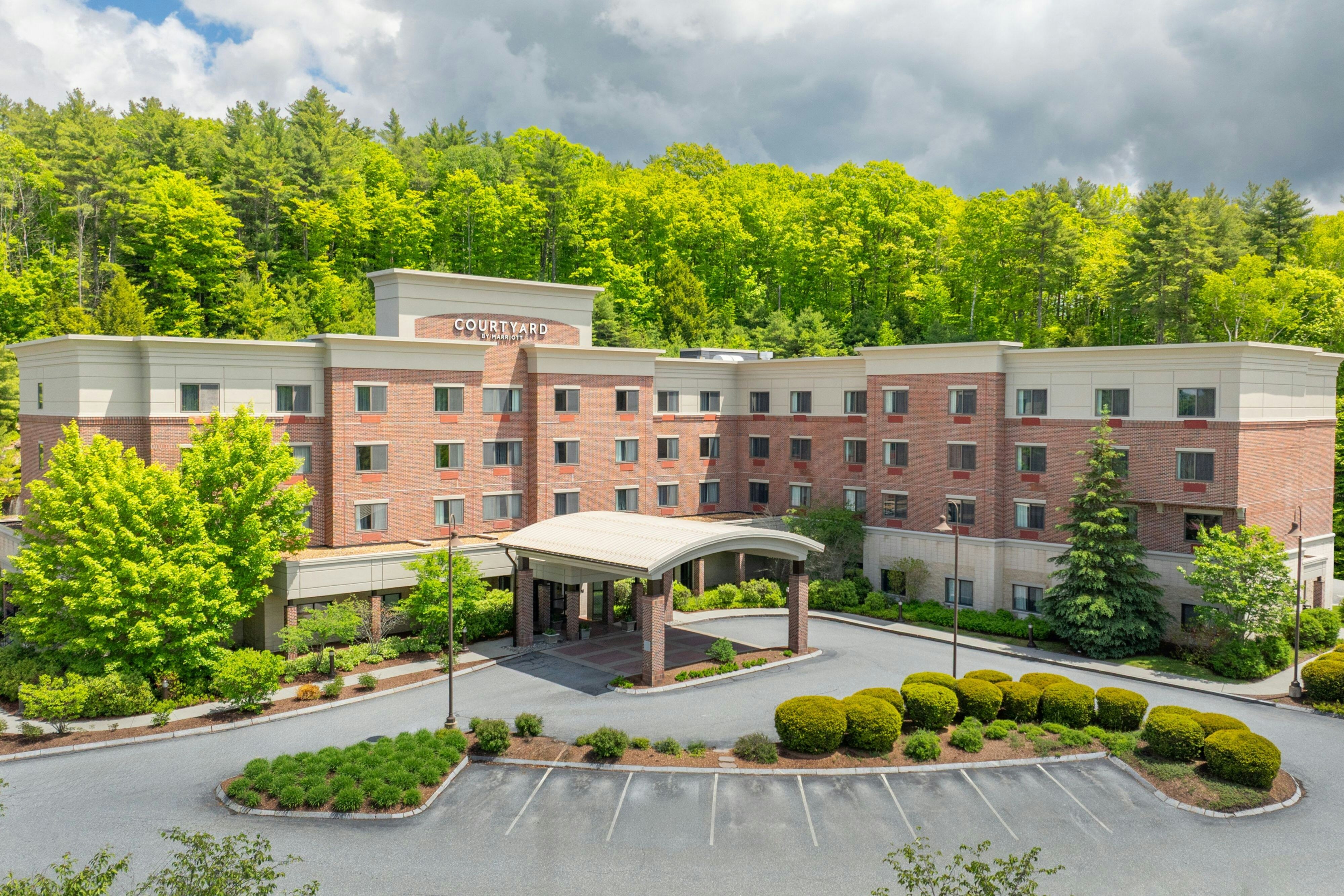 Courtyard By Marriott Hanover Lebanon 4/56