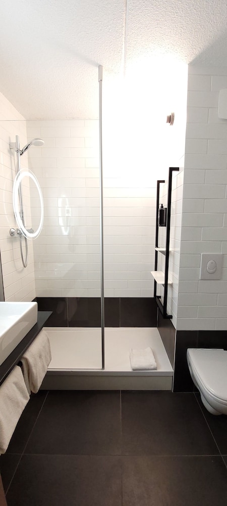 Ibis Aubenas 44/50