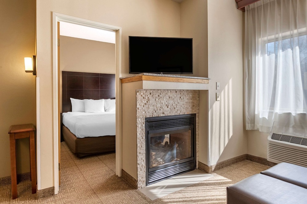 Comfort Inn And Suites Paw Paw 20/54