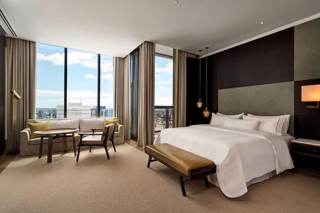 1 Bedroom, Presidential, Super, Suite, King Bed, Club Lounge Access