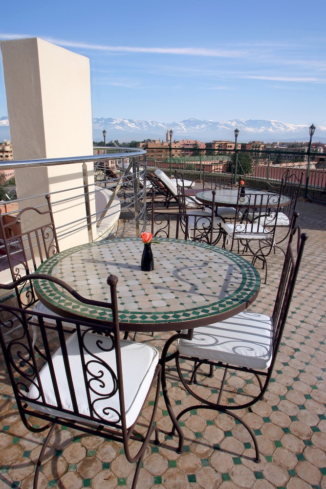 Dellarosa Boutique Hotel & Spa 56/70