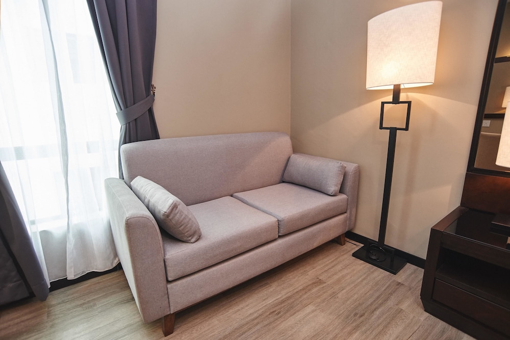 Corsica Hotel 28/35