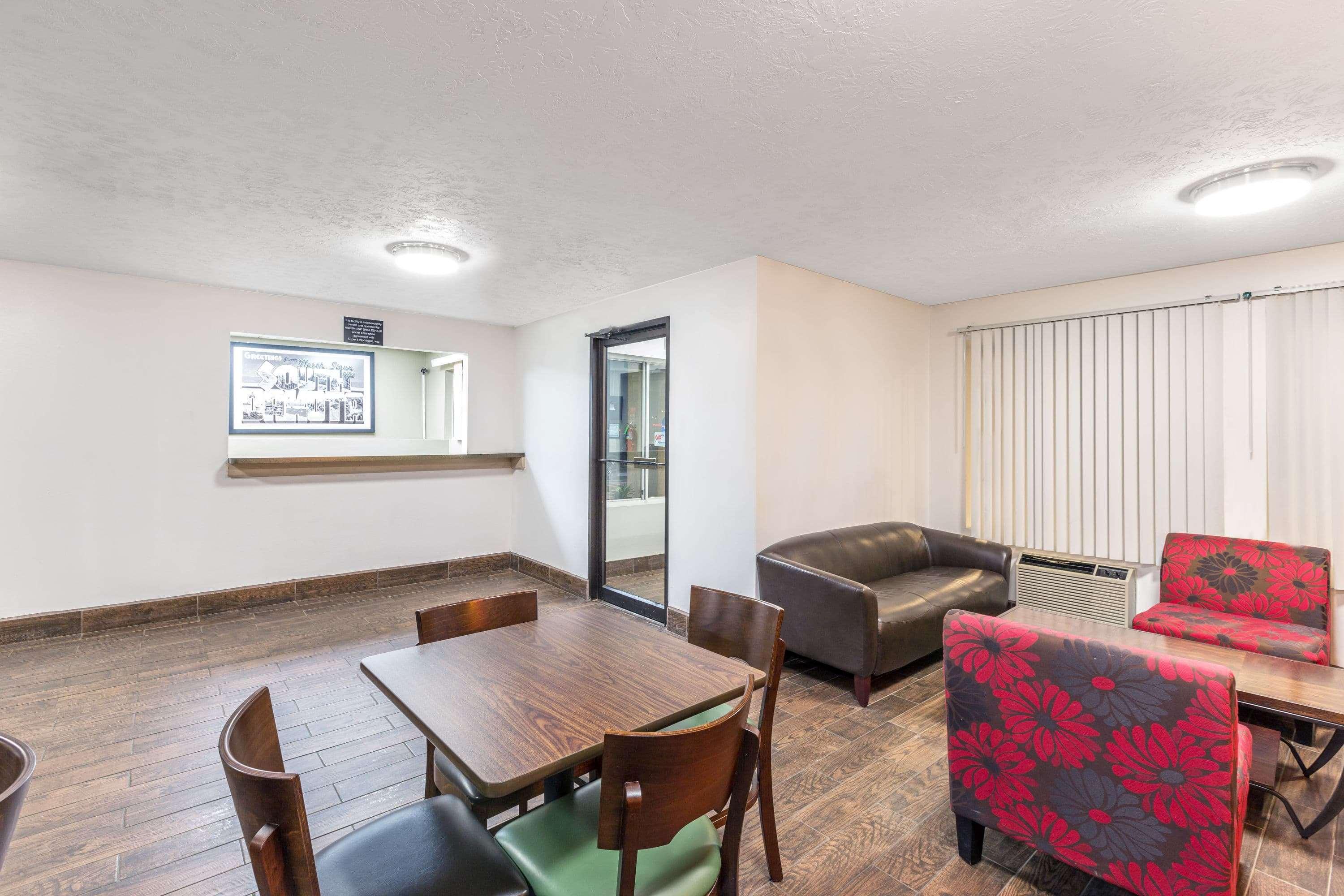 Super 8 By Wyndham North Sioux City 26/34