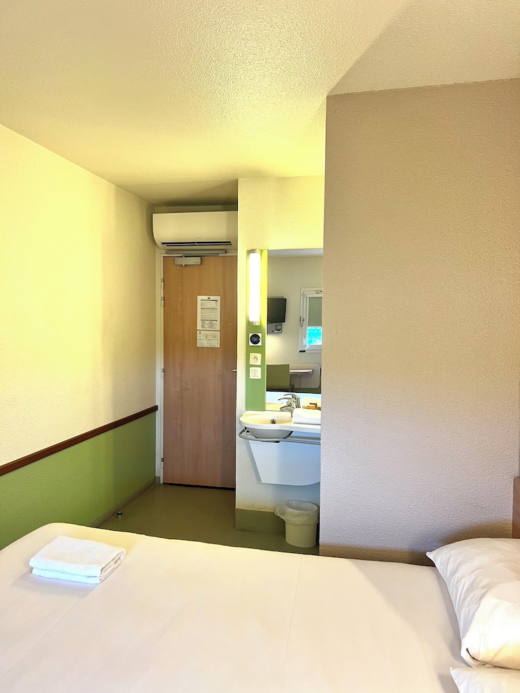 Ibis Budget Cosne Sur Loire 23/51