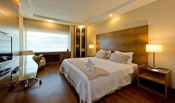 Standard, Double Bed, City View