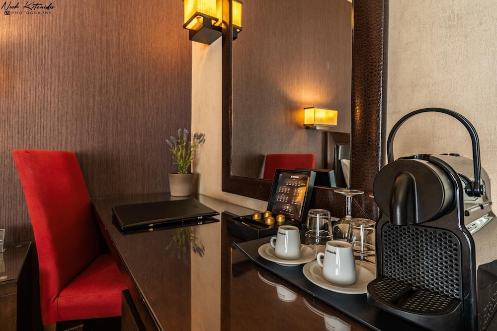 Avra Hotel 27/47