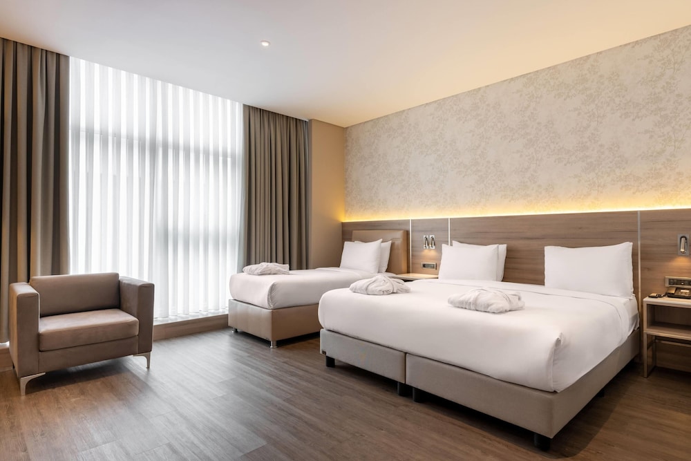 Superior, King Bed