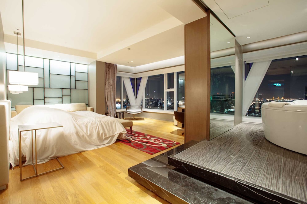Mode Sathorn Hotel 25/73