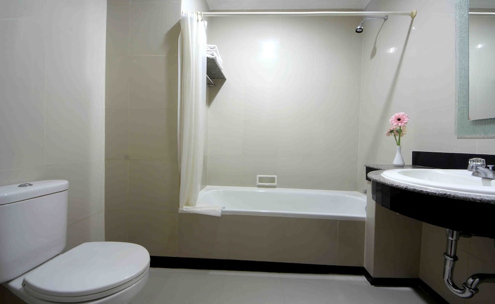 Bentani Hotel & Residence 17/19