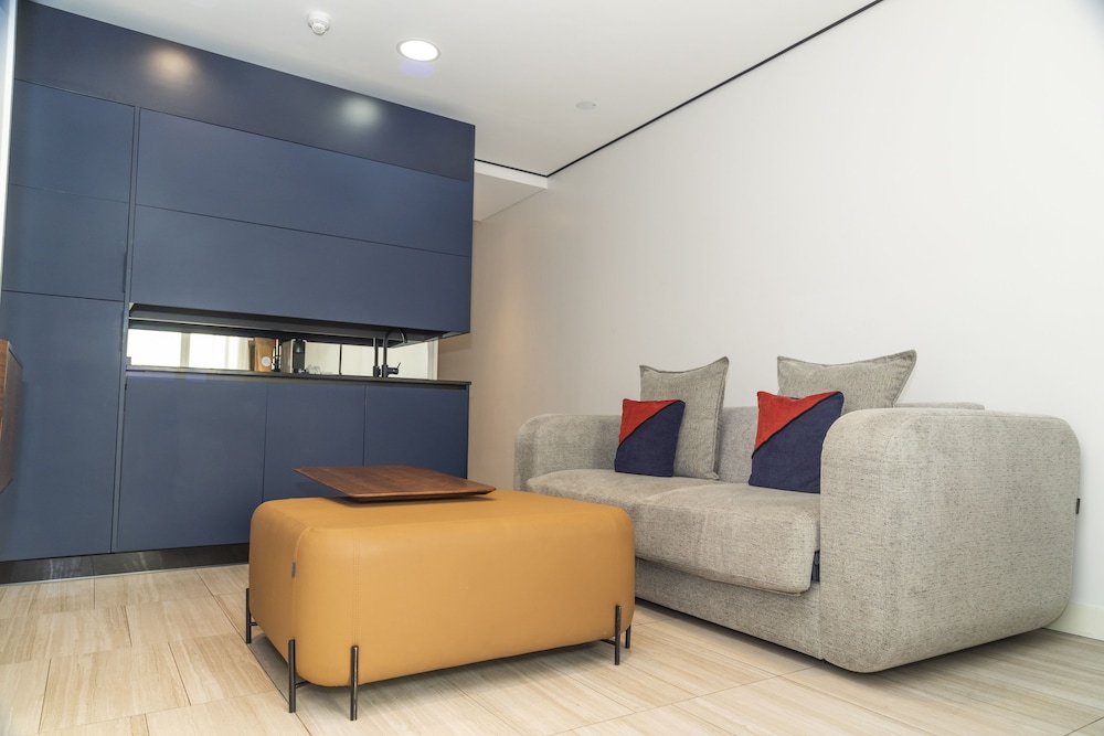 Smartrental Collection Gran Via Centric 29/50