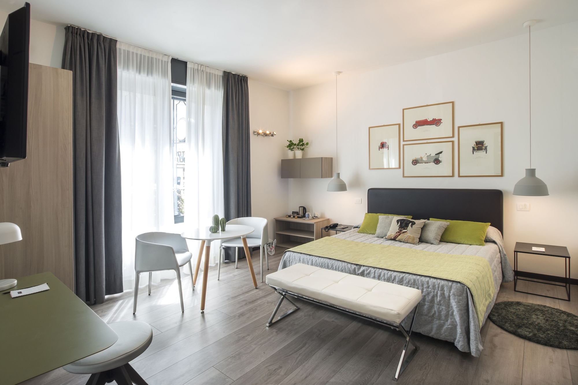 SUPERIOR, DOUBLE BED