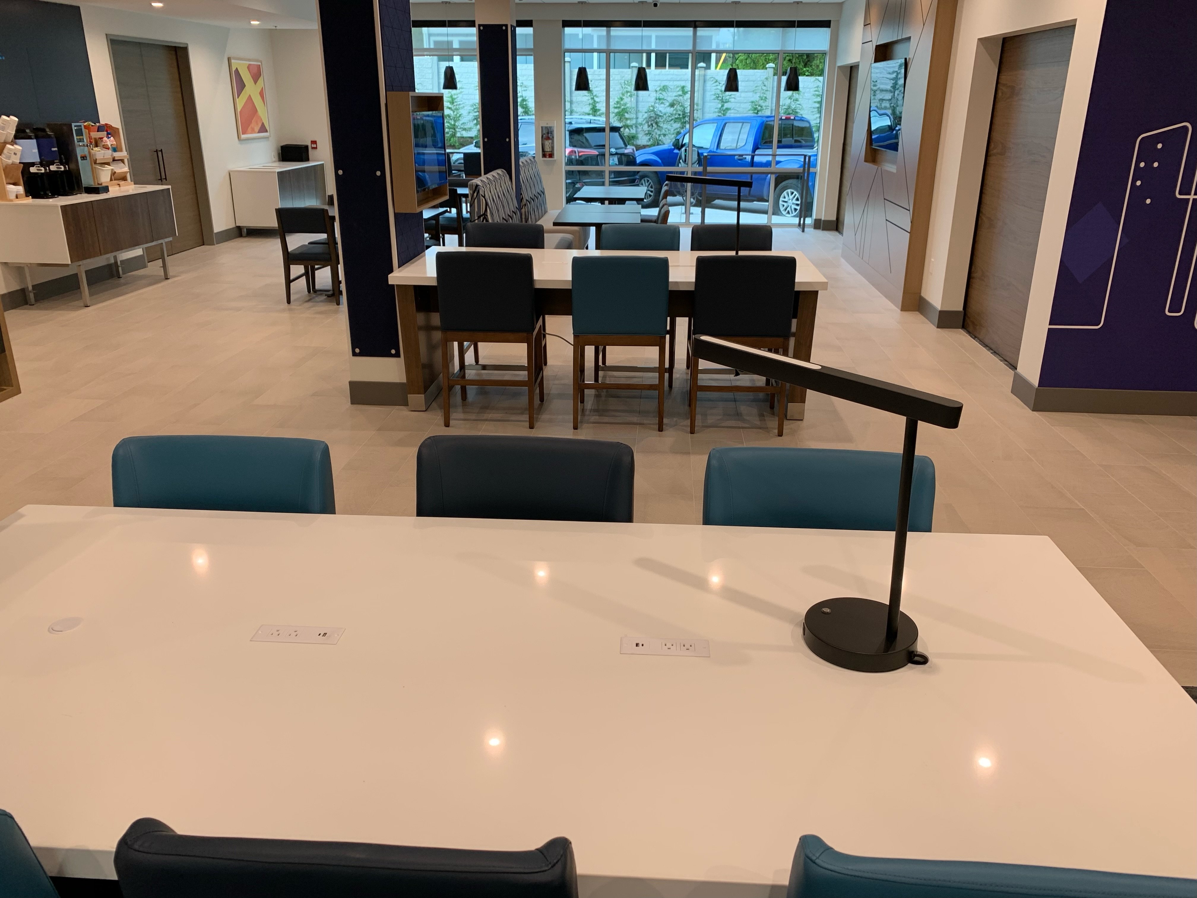 Holiday Inn Express & Suites COURTENAY - COMOX 51/63
