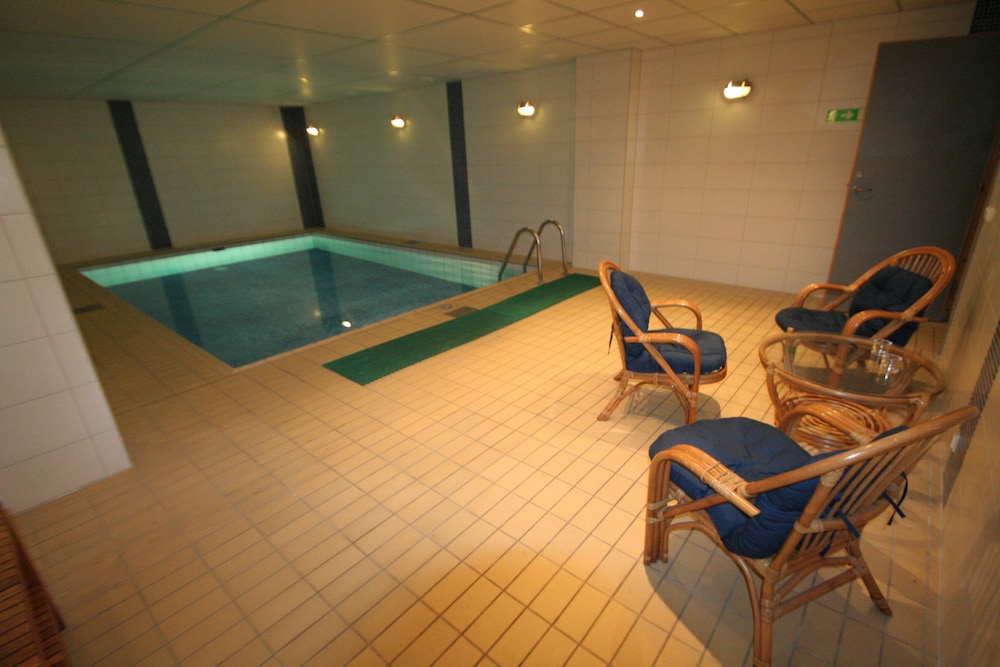First Hotel Royal 18/39